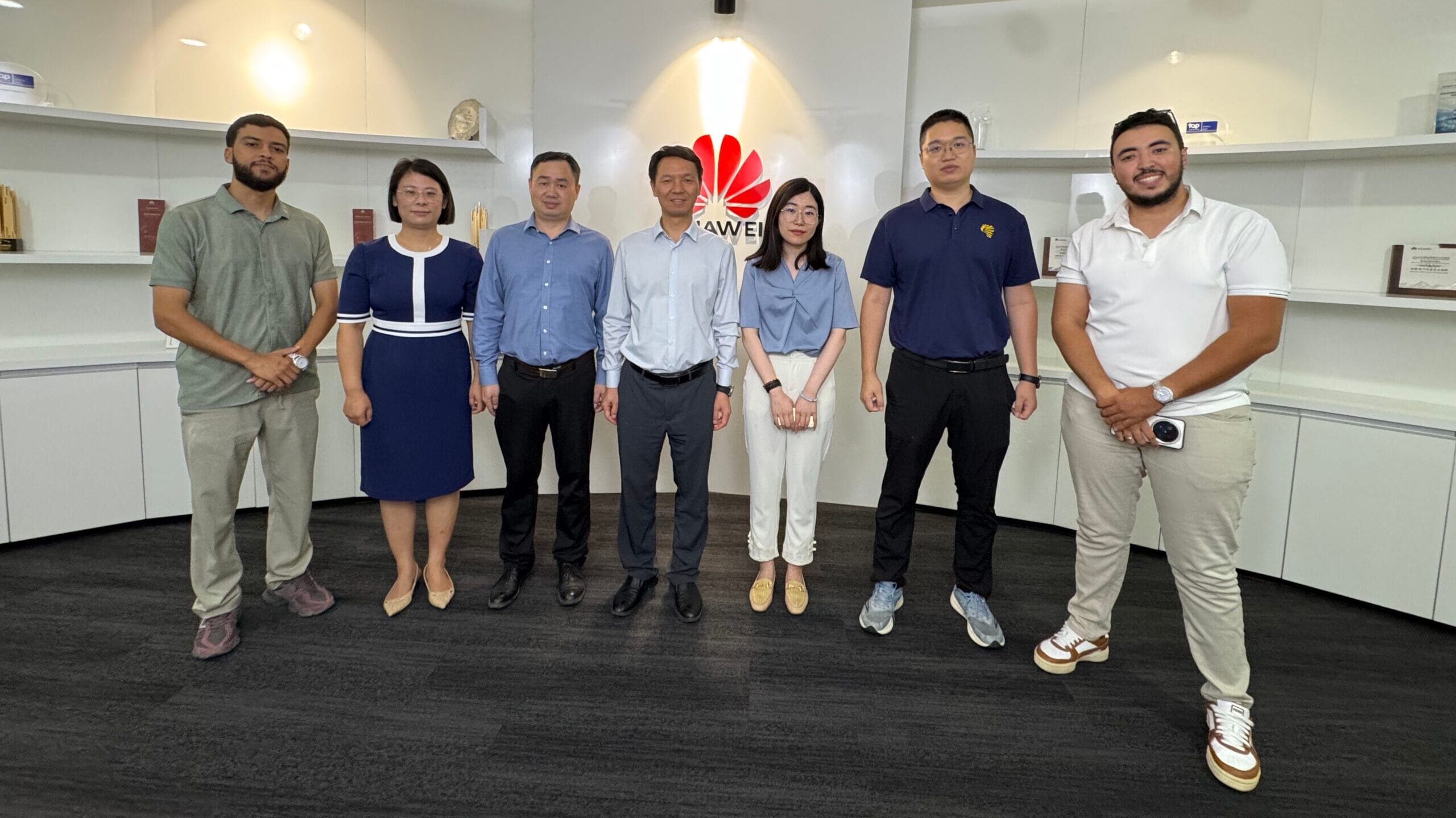 Visite de Huawei Morocco : une initiative pour rapprocher l’éducation du monde professionnel